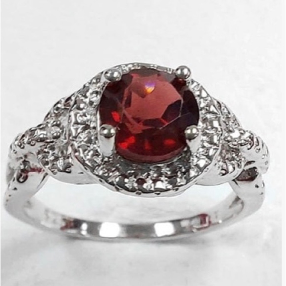 Garnet and diamond ring